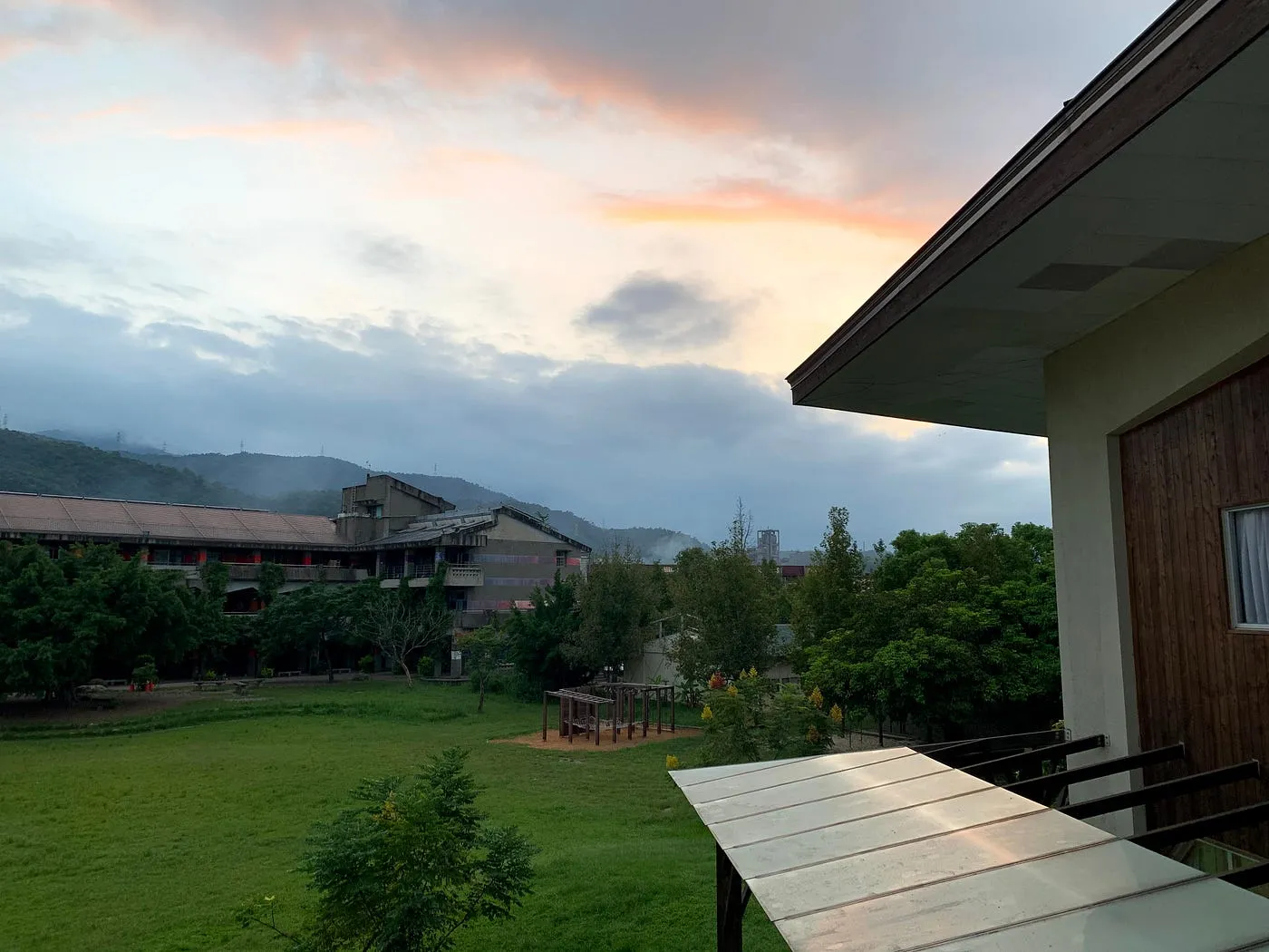 從戲劇學會感知到美:一趟打開意志、放下腦子,讓感知帶來臨在的旅程 Image